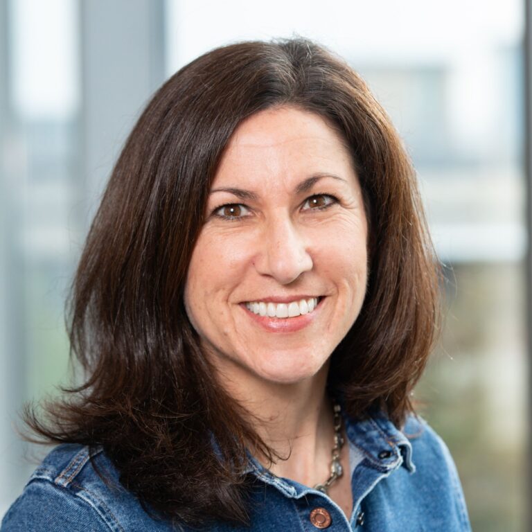 pwh day2hs 25 0416 1MBsq 768x768